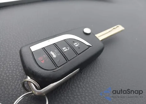 2021 Toyota Camry Le из США, поврежденный, VIN 4T1C11AK2MU576649